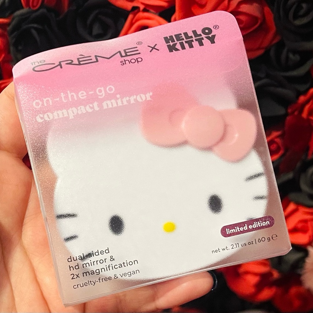 Hello kitty mirror 💕💕